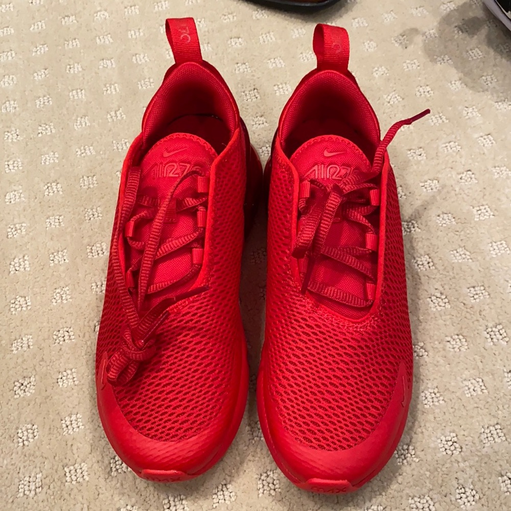 Boys size 3Y Nike Air Max 370 RF never been worn